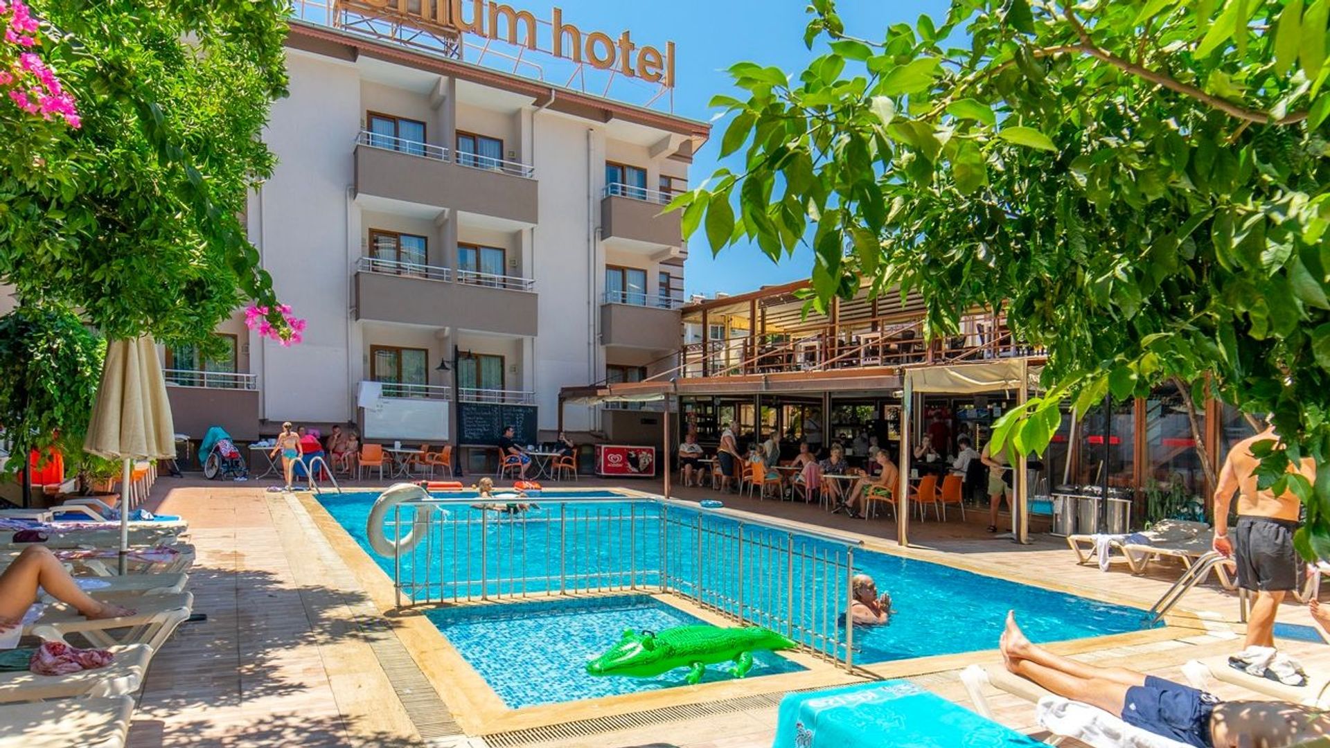 Hotel Image 1
