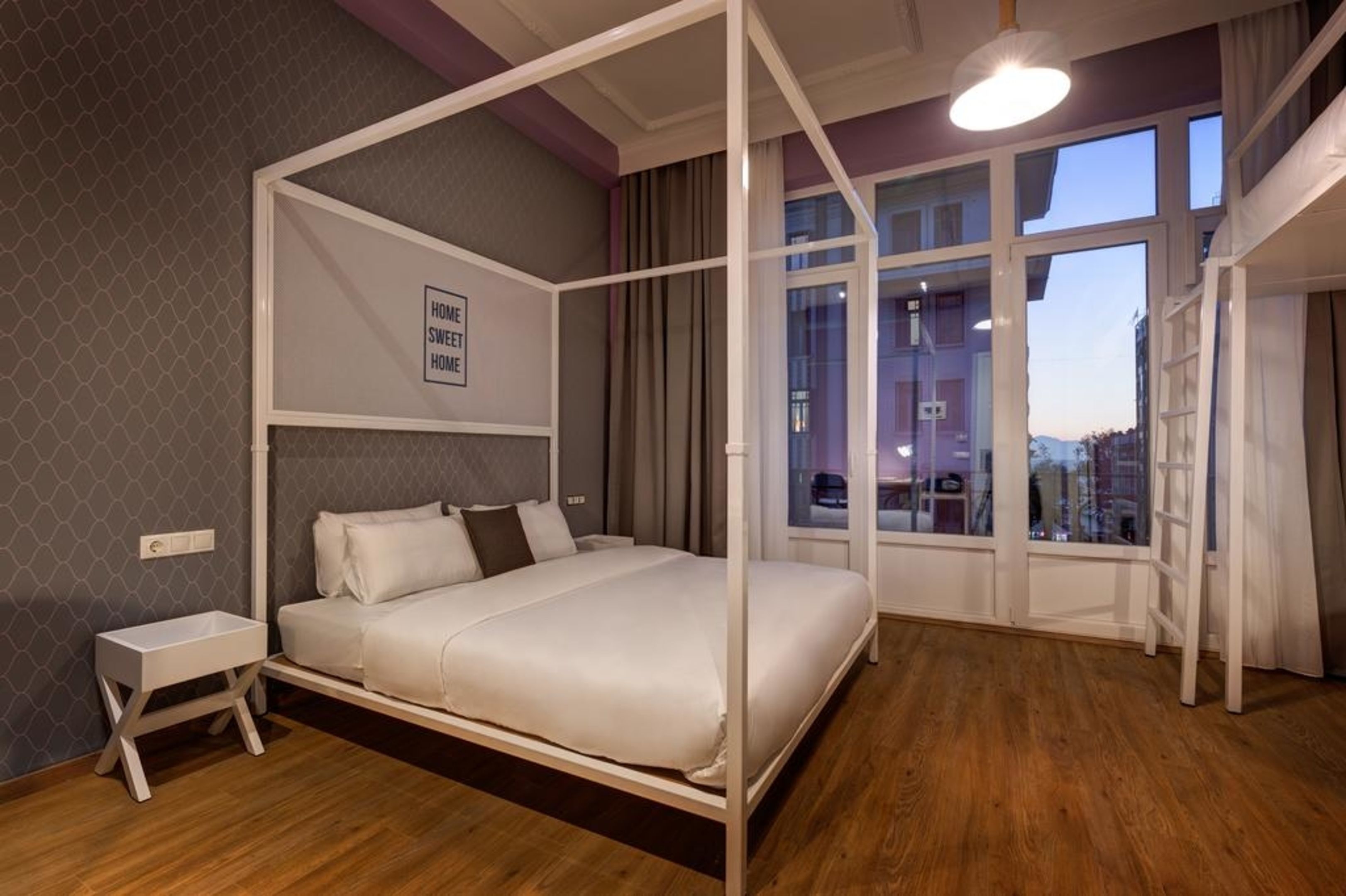 Hotel Image 2
