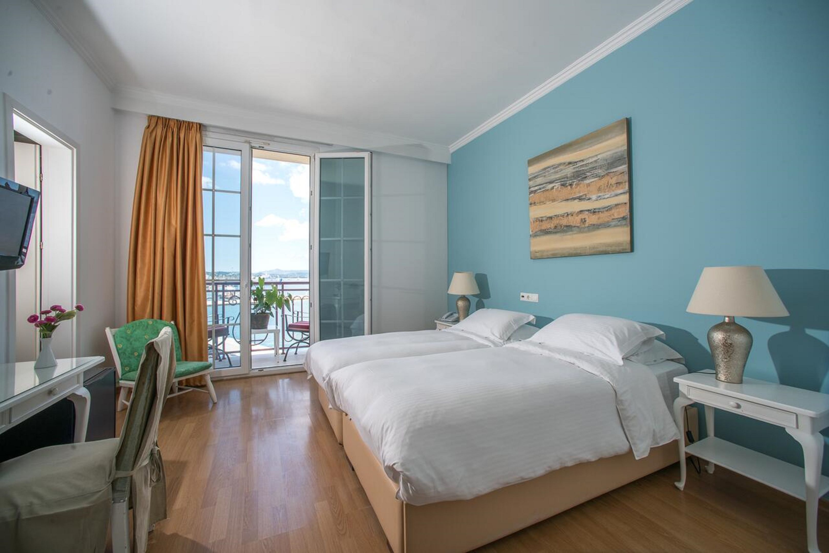 Hotel Image 2